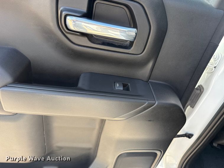 image for item NK9148 2021 Chevrolet Silverado 1500 Crew Cab pickup truck