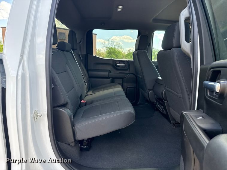 image for item NK9148 2021 Chevrolet Silverado 1500 Crew Cab pickup truck