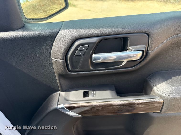 image for item NK9148 2021 Chevrolet Silverado 1500 Crew Cab pickup truck