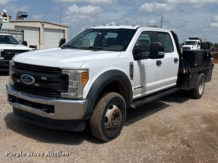 image for item NK9194 2017 Ford F550 Crew Cab flatbed pickup truck