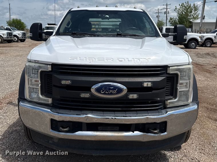 image for item NK9194 2017 Ford F550 Crew Cab flatbed pickup truck