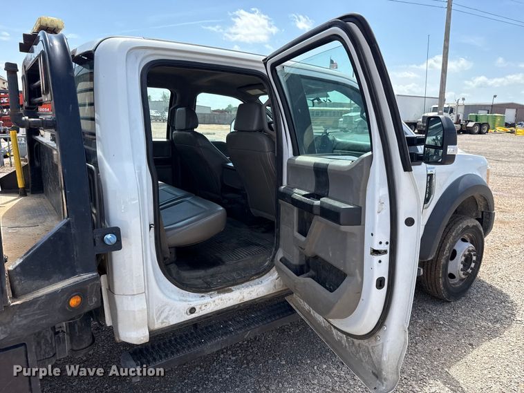 image for item NK9194 2017 Ford F550 Crew Cab flatbed pickup truck