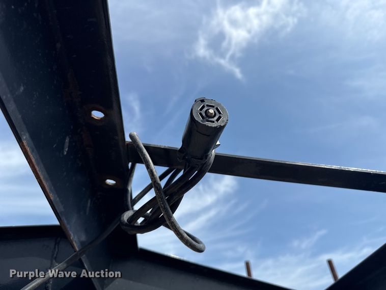 image for item NK9200 2014 Top Hat EHGN24X7-14E-F equipment trailer