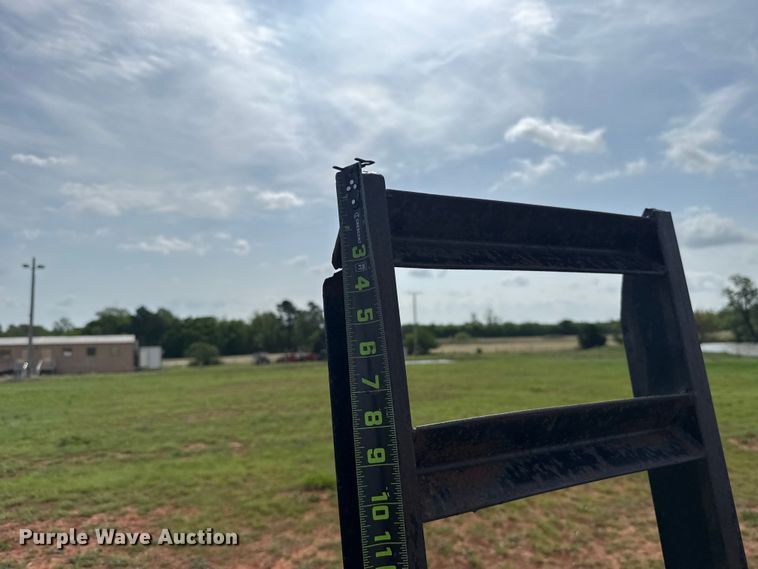 image for item NK9200 2014 Top Hat EHGN24X7-14E-F equipment trailer