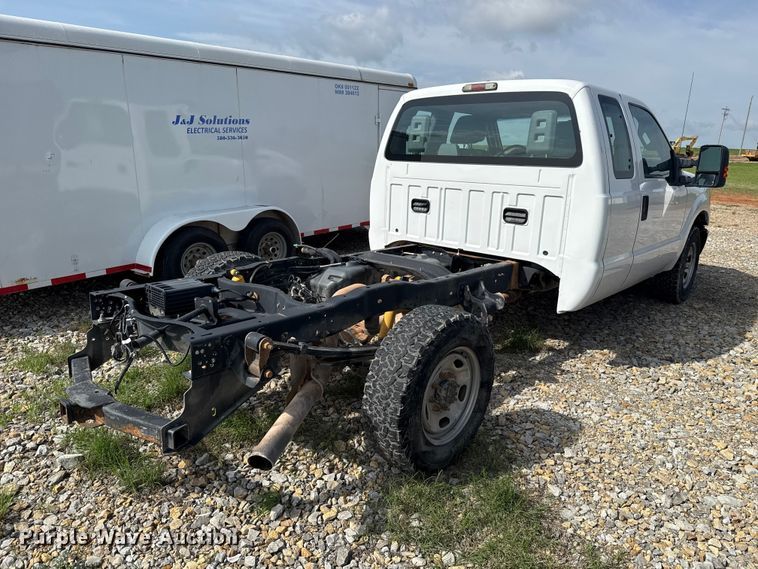 image for item NK9201 2011 Ford F250 Super Duty Ext. Cab pickup truck cab and chassis