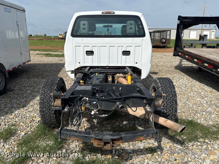 image for item NK9201 2011 Ford F250 Super Duty Ext. Cab pickup truck cab and chassis