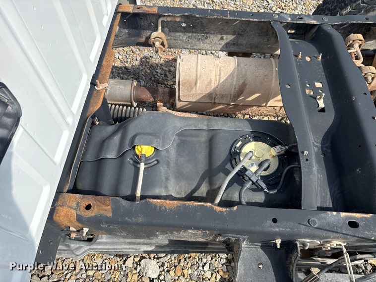 image for item NK9201 2011 Ford F250 Super Duty Ext. Cab pickup truck cab and chassis