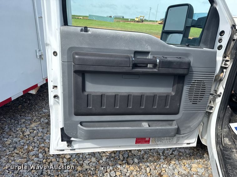 image for item NK9201 2011 Ford F250 Super Duty Ext. Cab pickup truck cab and chassis