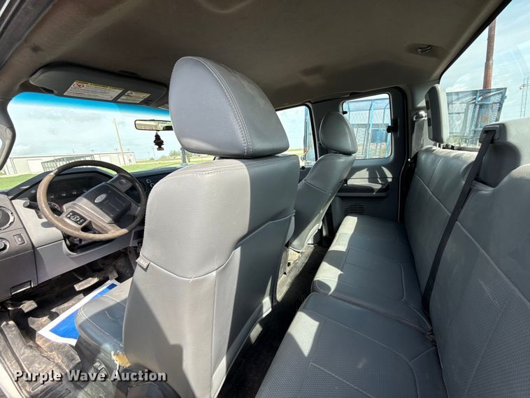 image for item NK9201 2011 Ford F250 Super Duty Ext. Cab pickup truck cab and chassis
