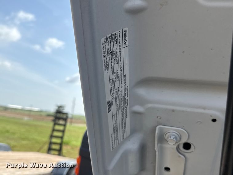 image for item NK9201 2011 Ford F250 Super Duty Ext. Cab pickup truck cab and chassis