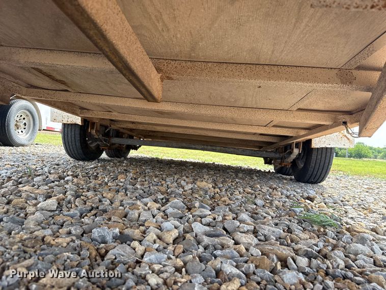 image for item NK9202 1998 S&H Cargo BH enclosed cargo trailer