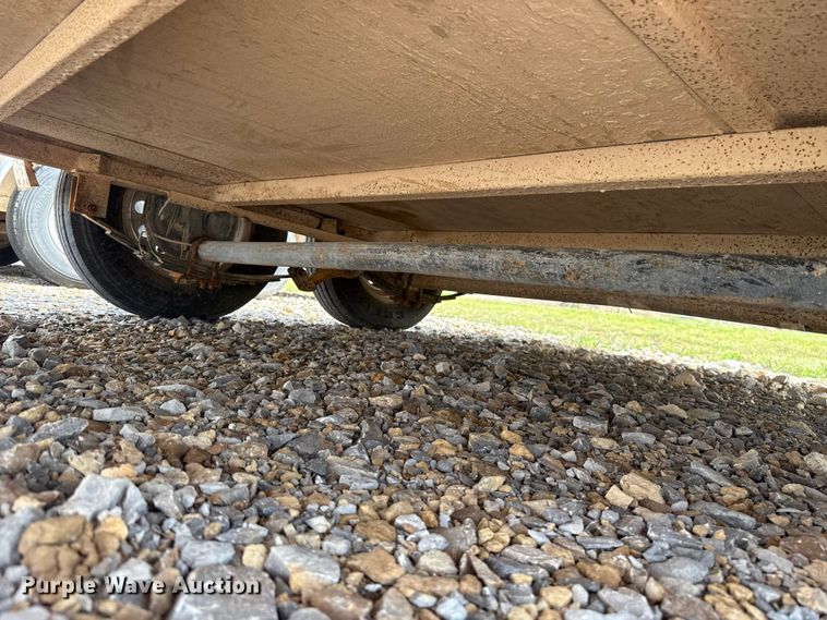 image for item NK9202 1998 S&H Cargo BH enclosed cargo trailer