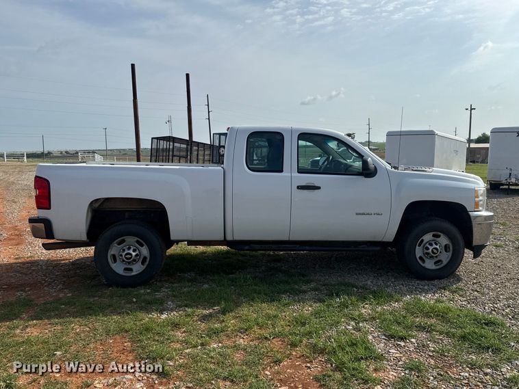 image for item NK9203 2013 Chevrolet Silverado 2500HD Ext. Cab pickup truck