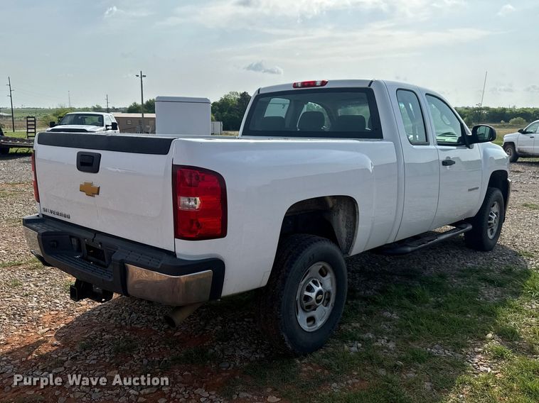 image for item NK9203 2013 Chevrolet Silverado 2500HD Ext. Cab pickup truck