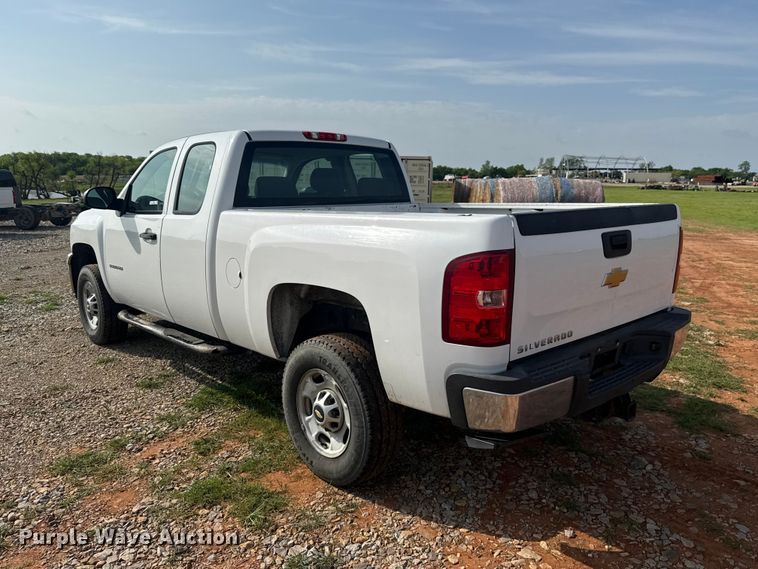 image for item NK9203 2013 Chevrolet Silverado 2500HD Ext. Cab pickup truck