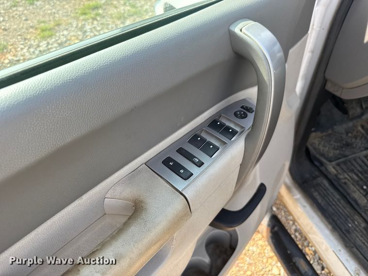 image for item NK9203 2013 Chevrolet Silverado 2500HD Ext. Cab pickup truck