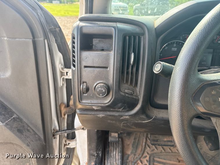 image for item NK9204 2015 Chevrolet Silverado 1500 Ext. Cab pickup truck