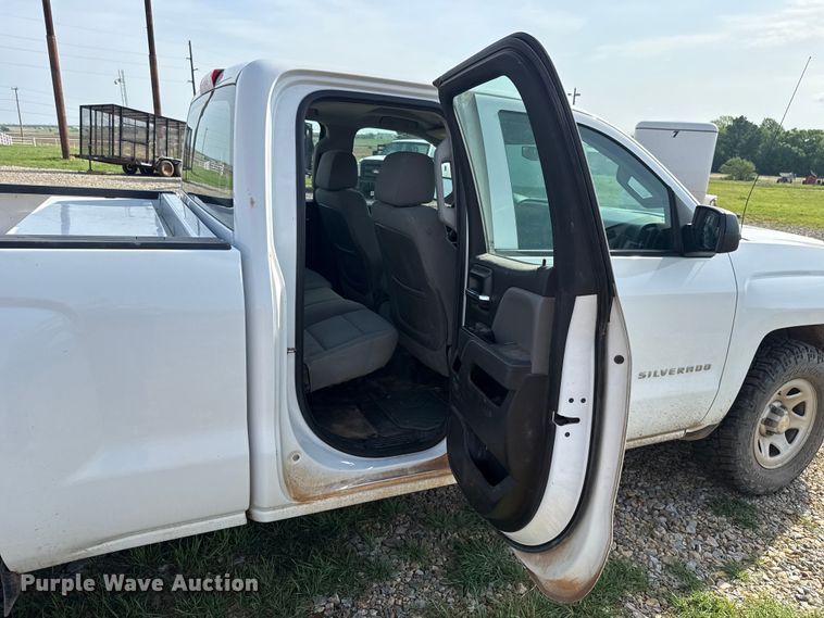 image for item NK9204 2015 Chevrolet Silverado 1500 Ext. Cab pickup truck