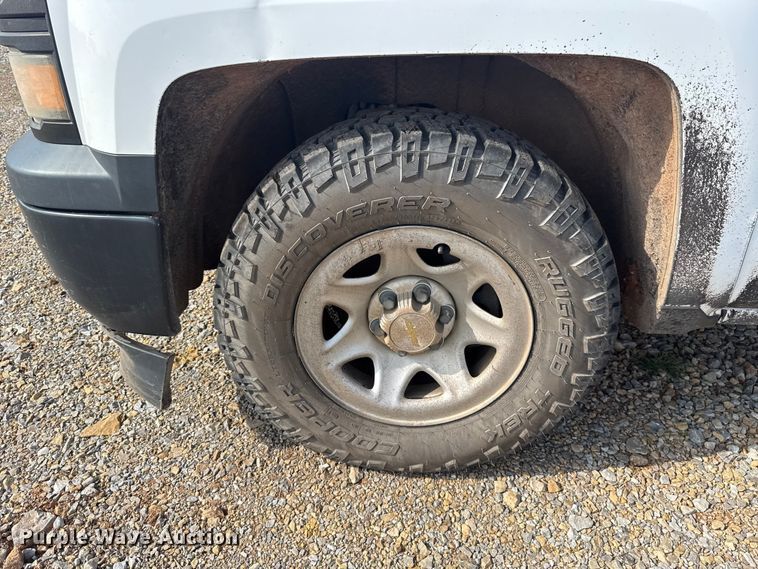 image for item NK9204 2015 Chevrolet Silverado 1500 Ext. Cab pickup truck