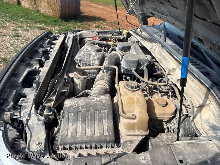 image for item NK9205 2011 Ford F250 Super Duty Crew Cab pickup truck cab and chassis