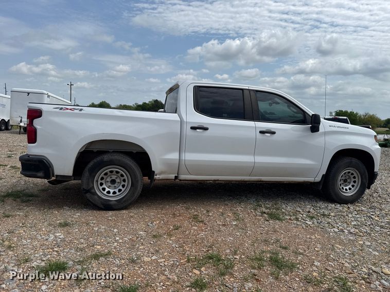 image for item NK9208 2022 Chevrolet Silverado 1500 Crew Cab pickup truck