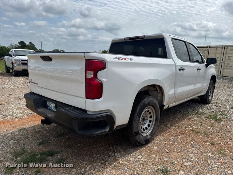 image for item NK9208 2022 Chevrolet Silverado 1500 Crew Cab pickup truck