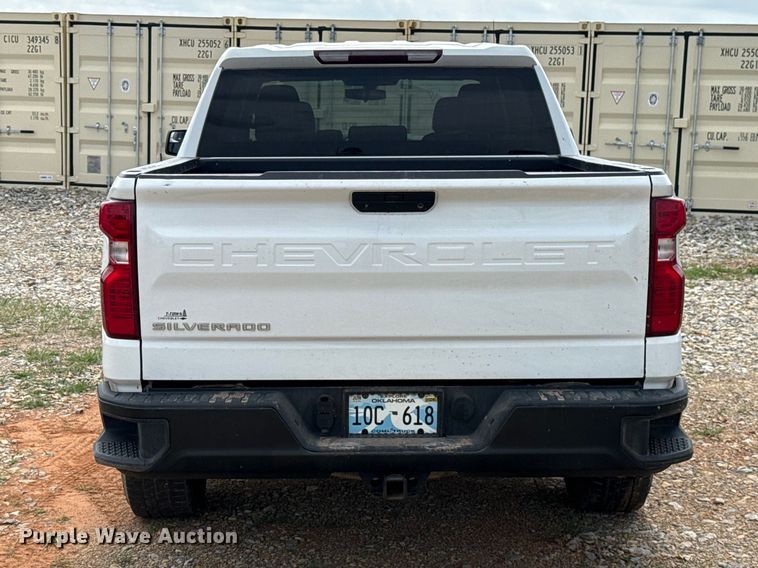 image for item NK9208 2022 Chevrolet Silverado 1500 Crew Cab pickup truck