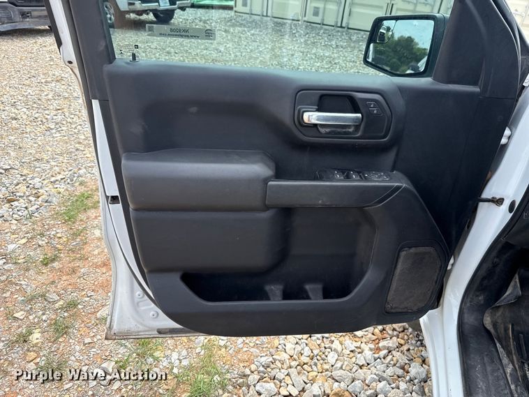 image for item NK9208 2022 Chevrolet Silverado 1500 Crew Cab pickup truck