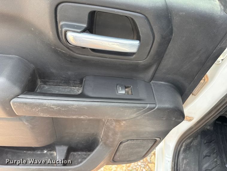 image for item NK9208 2022 Chevrolet Silverado 1500 Crew Cab pickup truck