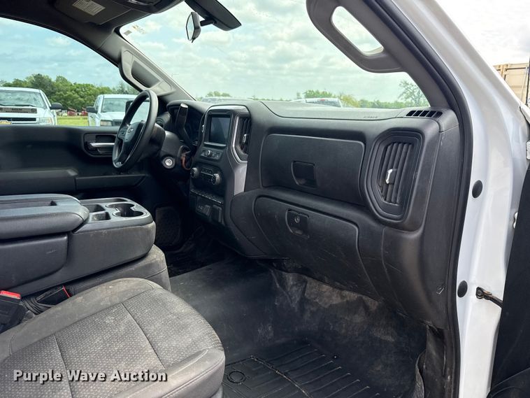 image for item NK9208 2022 Chevrolet Silverado 1500 Crew Cab pickup truck