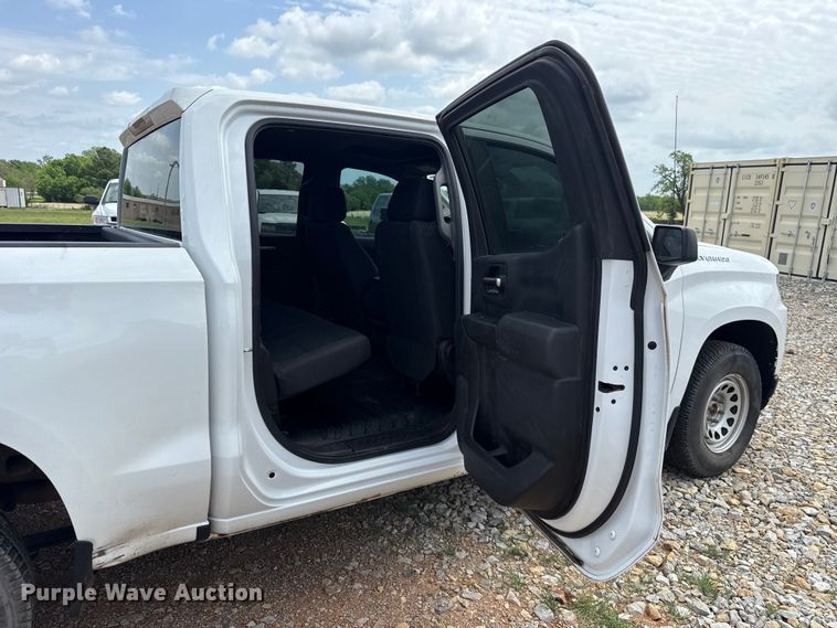 image for item NK9208 2022 Chevrolet Silverado 1500 Crew Cab pickup truck