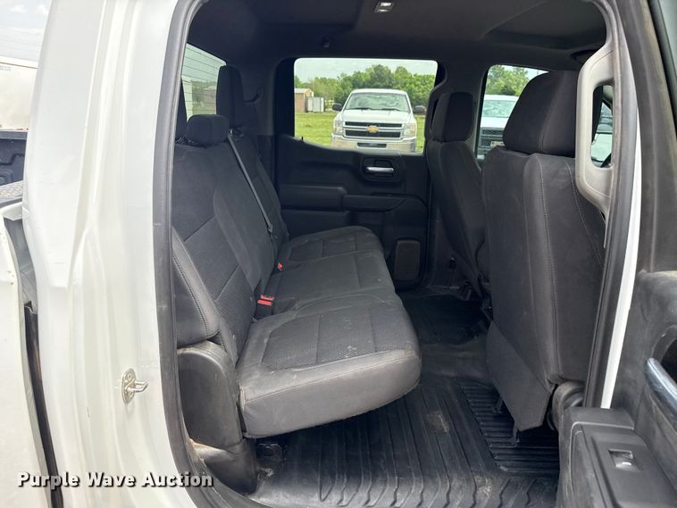 image for item NK9208 2022 Chevrolet Silverado 1500 Crew Cab pickup truck