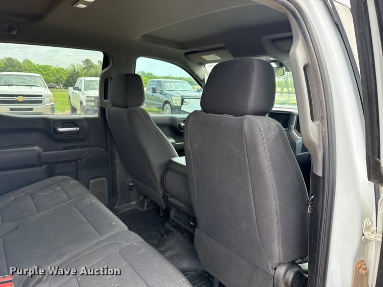image for item NK9208 2022 Chevrolet Silverado 1500 Crew Cab pickup truck
