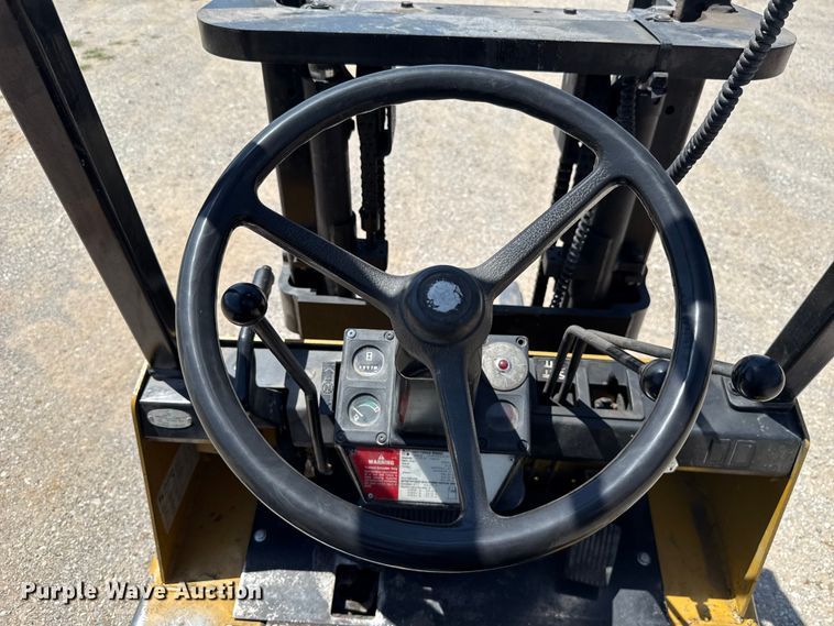 image for item NK9222 Hyster S40XL forklift