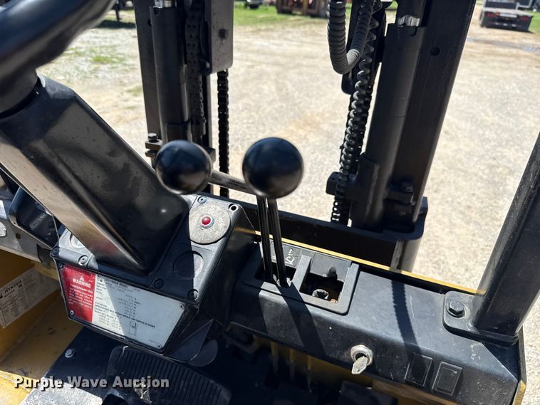 image for item NK9222 Hyster S40XL forklift