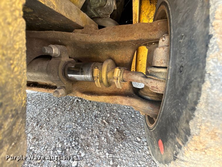 image for item NK9223 Hyster S40XL forklift