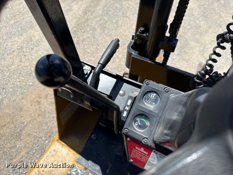 image for item NK9223 Hyster S40XL forklift