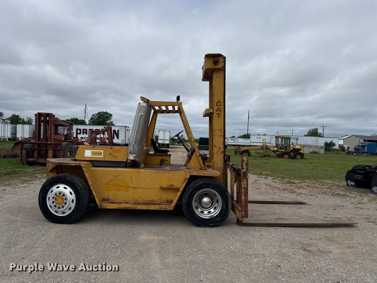 image for item NK9224 Caterpillar V225 forklift