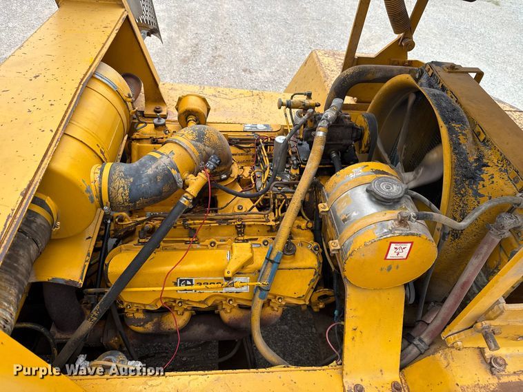 image for item NK9224 Caterpillar V225 forklift