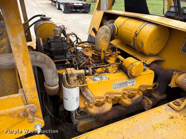 image for item NK9224 Caterpillar V225 forklift