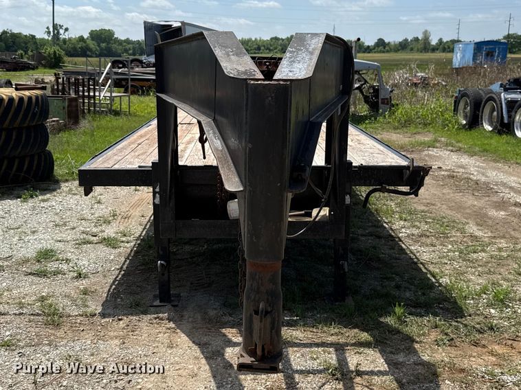 image for item NK9226 1995 National Trailer Mfg. equipment trailer