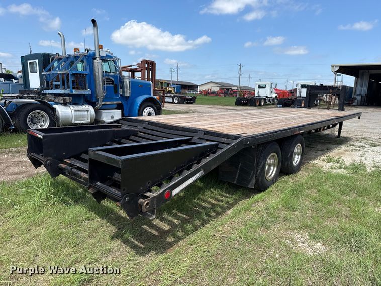 image for item NK9226 1995 National Trailer Mfg. equipment trailer