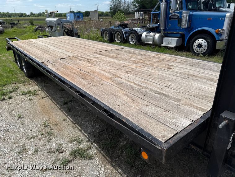 image for item NK9226 1995 National Trailer Mfg. equipment trailer