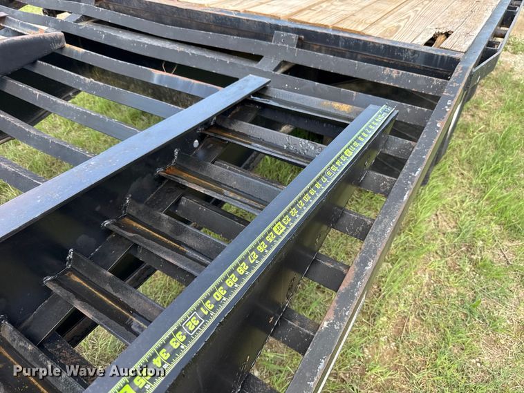 image for item NK9226 1995 National Trailer Mfg. equipment trailer