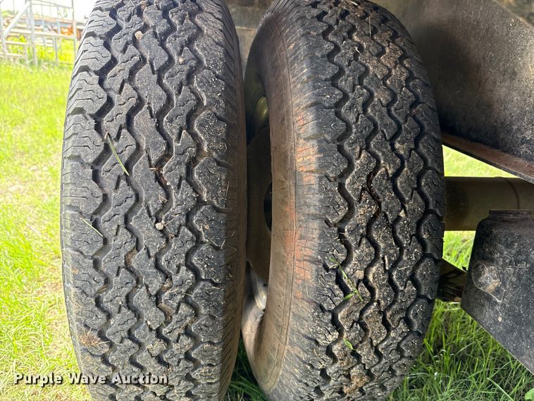 image for item NK9226 1995 National Trailer Mfg. equipment trailer