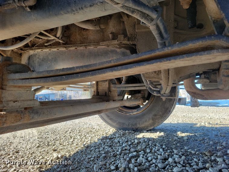 image for item NK9834 2007 Ford F750 forestry bucket truck