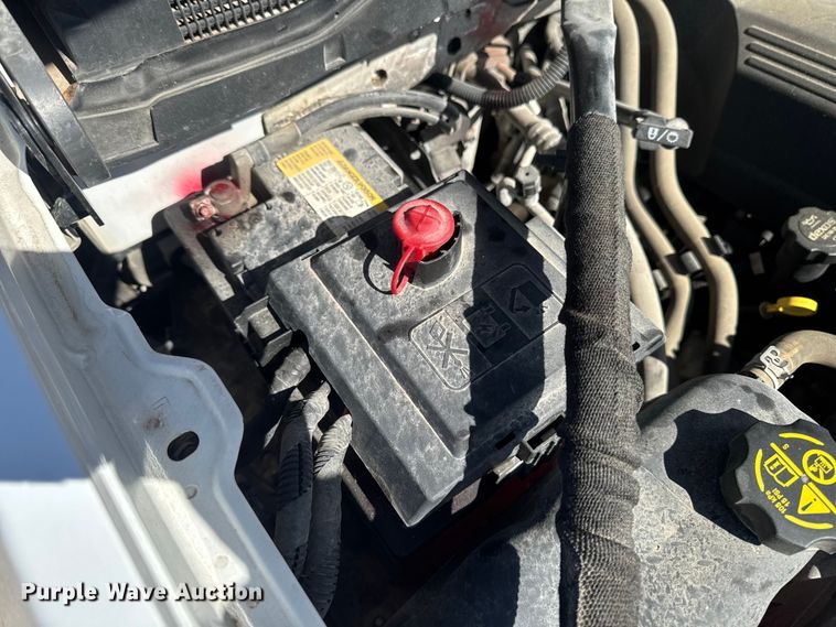 image for item OE9553 2017 Chevrolet Silverado 3500HD utility bed pickup truck