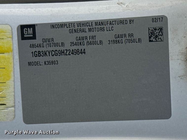 image for item OE9553 2017 Chevrolet Silverado 3500HD utility bed pickup truck