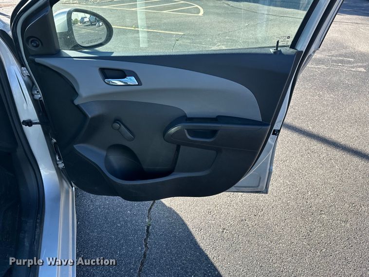 image for item OJ9949 2013 Chevrolet Sonic 