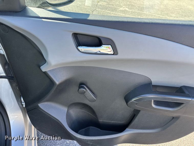 image for item OJ9949 2013 Chevrolet Sonic 